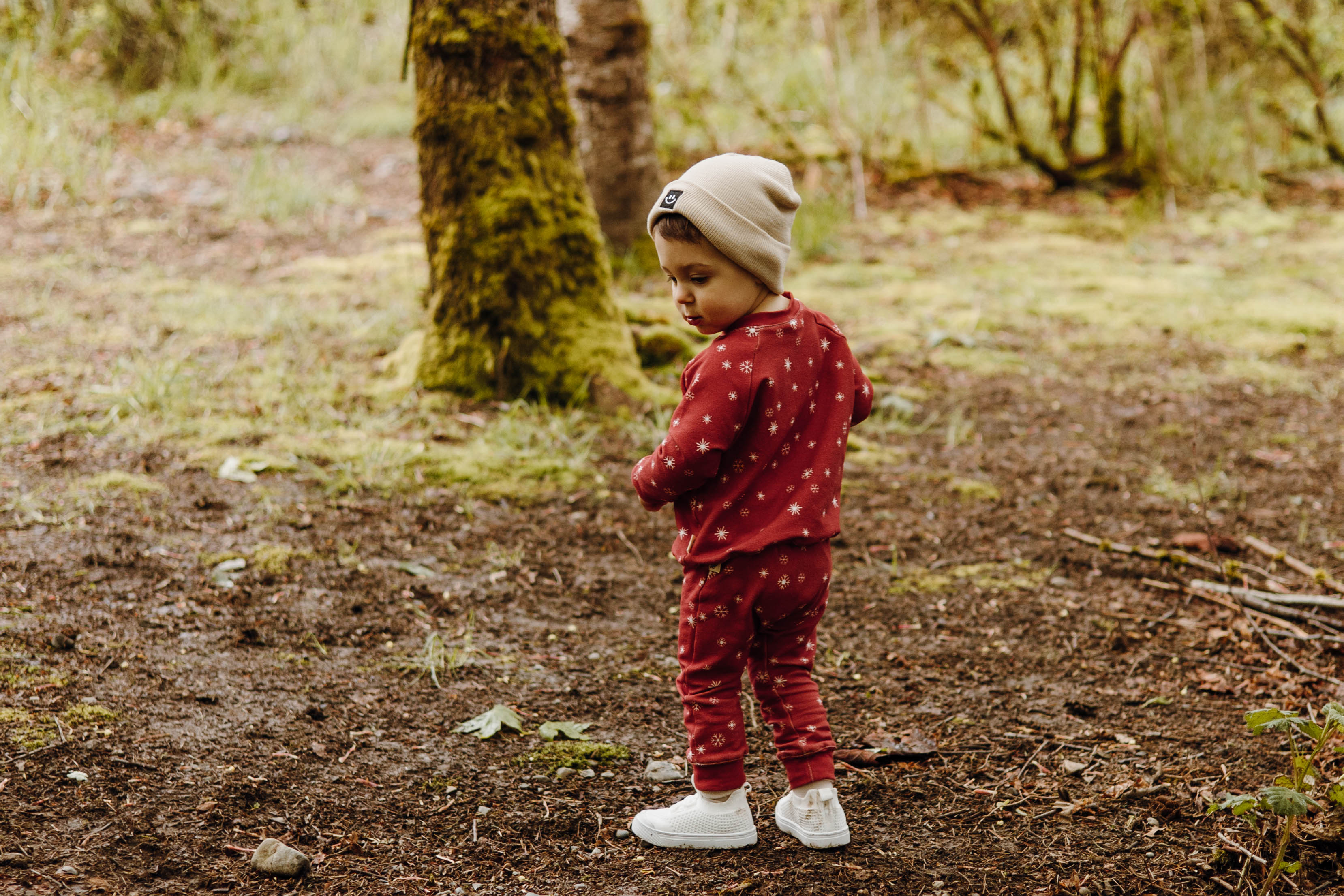 PRE-ORDER Matching Set - Holiday Snowflake Organic Cotton Fleece Sweatshirt & Jogger